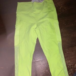 Fabletics Neon High Waisted Mila Pocket Capri M/8